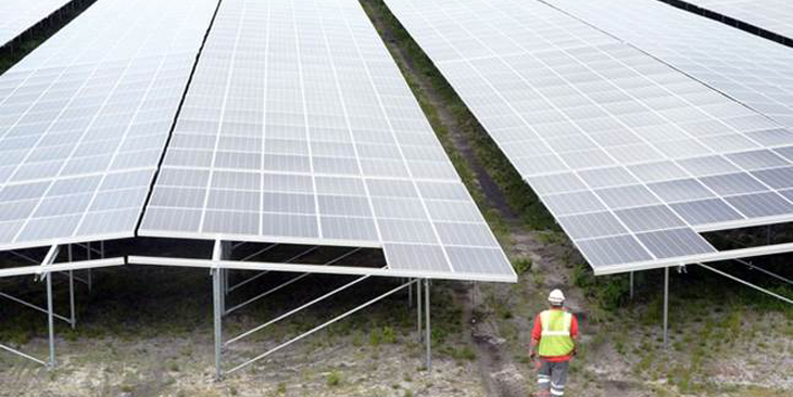 5. Ferme solaire de Cestas – 300 MW